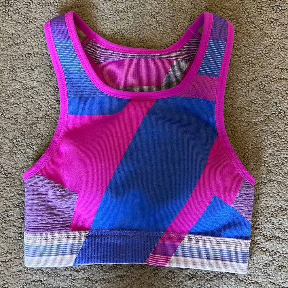 Nike Womens Icon Clash Seamless crop Bra Small